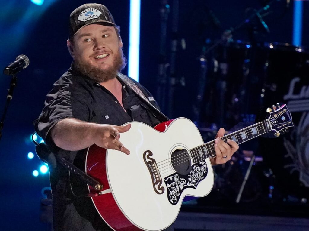 Luke Combs Net Worth Revealed: Diving into the Numbers